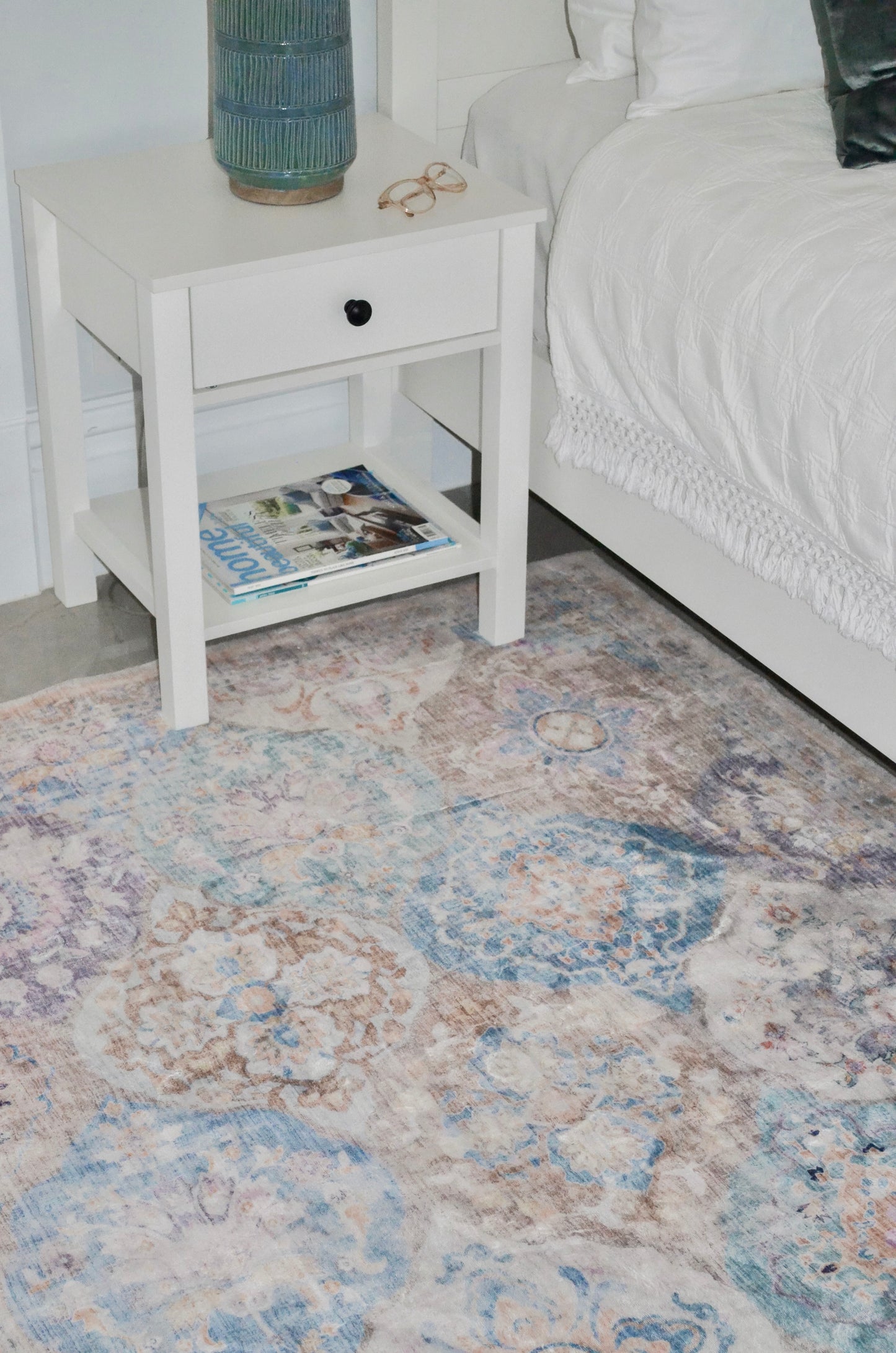 Chighu Multicolour Distressed Machine Washable Rug