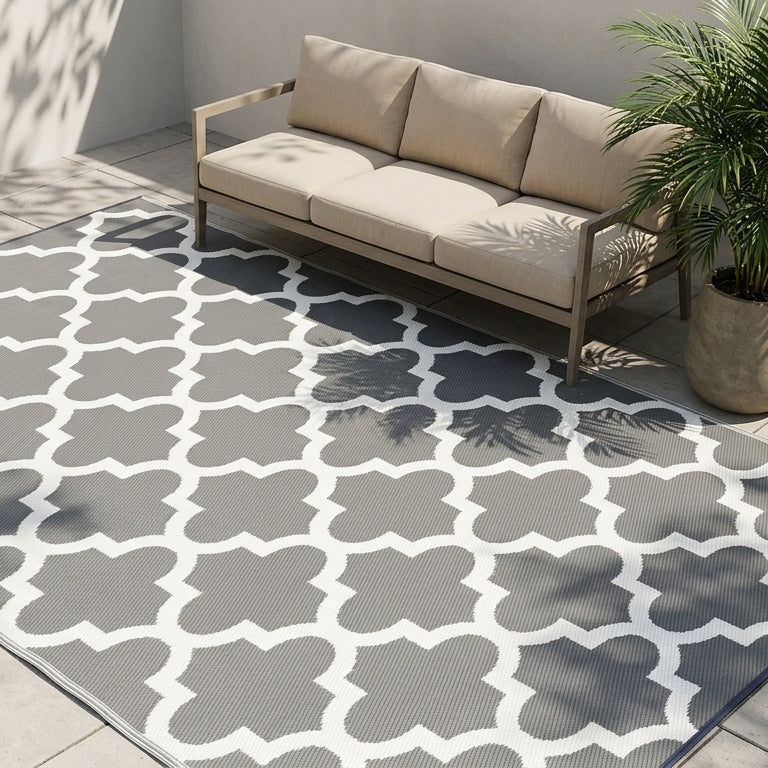 Tangier Grey and White Trellis Recycled Plastic Large Rug
