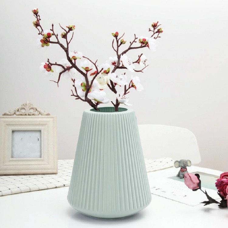 Decorative Wet and Dry Flower Vases for Creative Home Furnishings - Blue