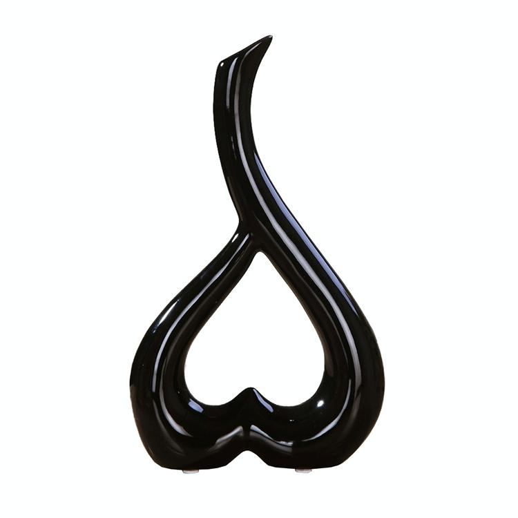 Creative Heart-shaped Ceramic Flower Vase for Home Office or Wedding Decor - Black
