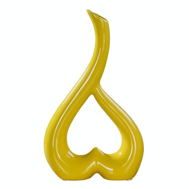 Creative Heart-shaped Ceramic Flower Vase for Home Office or Wedding Decor - White