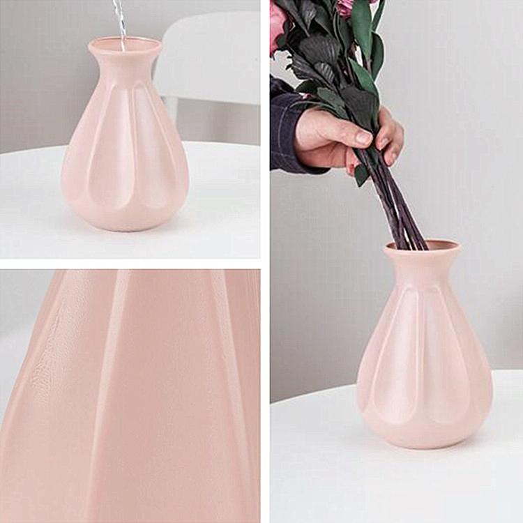 Drop-resistant Plastic Vase for Dry and Wet Flower Arrangements - Blue