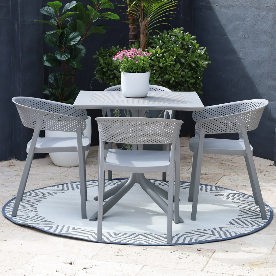 Olympia Grey and White Round Recycled Plastic Large Rug