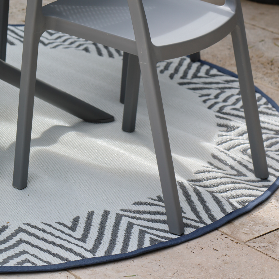 Olympia Grey and White Round Recycled Plastic Large Rug
